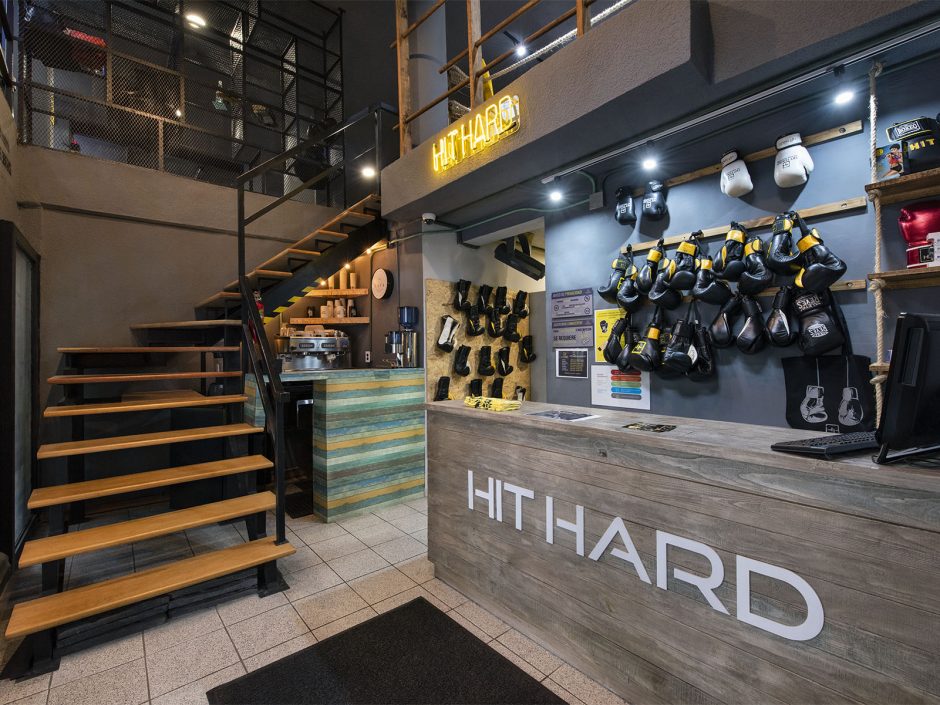 Hit Hard Roma & Condesa